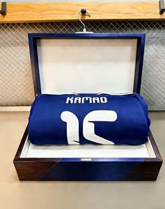 Großhandel WorldCues Fußballtrikots 2627 Japanische Heim- und Auswärtstrikots Fans- und Spielerversion DIY Größe S-4XL - Product Image 1