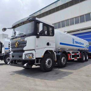 Camion-citerne à eau SHACMAN X3000 8X4 28000L, fabricant chinois de camions-citernes à eau - Product Image 1