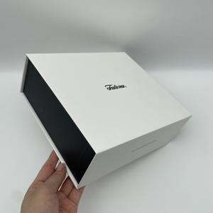 Elegante Premium-Logo-Geschenkboxen mit glänzendem UV-Spot, schwarz-weiß, klein, steif, mit Magnetverschluss, individuelle Sonnenbrillen-Verpackungsbox - Product Image 2