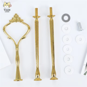 <span class=keywords><strong>Support</strong></span> de Présentation à 3 Niveaux en Alliage de Zinc pour Cupcakes, Plateau de Service Métallique avec Poignée, Idéal pour la Restauration et la Décoration Domestique (Vente en Gros) - Product Image 1