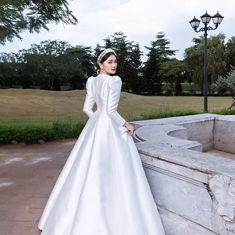 Simple Satin Long Sleeves Conservative Wedding Clothes White Color Party Gown Wedding Muslim Dresses