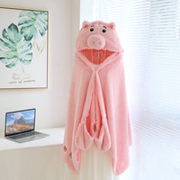 Vente en gros de pyjamas personnalisés pour enfants et femmes, couverture et jeté, oreiller en forme de U, chapeau en peluche, couverture avec capuche, forme de cochon