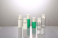 Bouteille Airless PP vente en gros bouteille de luxe en plastique avec pompe sans air sous vide bouteille de pulvérisation cosmétique en plastique