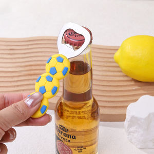 Nouveauté 2026 : Ouvre-bouteille magnétique créatif sur le thème du football, motif 3D, en acier inoxydable, ouvre-bière magnétique pour réfrigérateur - Product Image 6