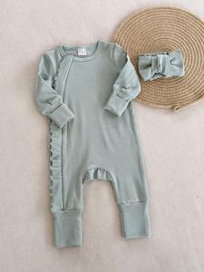 Body per Neonati Primaverile Personalizzato in Colori Neutri con Volant e Zip, Pigiama Intero in Maglia a Coste, Tutina per Bambini - Product Image 5