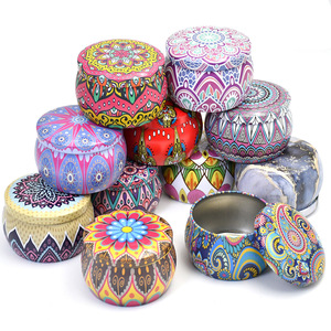 2.2oz 4.4oz Offre Spéciale minuscule créatif noël chocolat bonbons <span class=keywords><strong>bougie</strong></span> fer blanc couleurs mélangées créatif métal étain pot <span class=keywords><strong>pour</strong></span> <span class=keywords><strong>bougie</strong></span> - Product Image 5