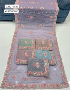 Saree blanc élégant avec chemisier lourd multi-séquences et travail de pierre pour adultes de tous âges et occasions - Product Image 2