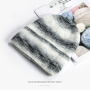 2024 automne/hiver femmes chaud épais tricot chapeau arc-en-ciel dégradé laine chaud chapeau - Product Image 3