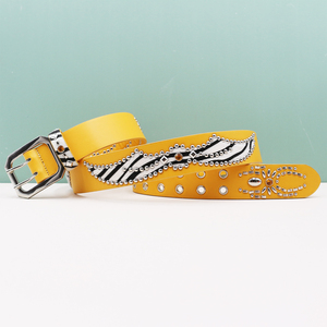 Cinturón de Diseño Personalizado de Lujo Estilo Punk con Detalles Tachonados, Estilo Urbano y Toque Vaquero, una Cintura Distintiva de Marca - Product Image 2