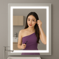 Miroir LED de salle de bain anti-buée 6000K, style moderne, personnalisé pour l'hôtellerie, avec éclairage LED intégré