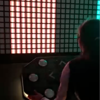 Jeu interactif mural LED pour enfants - Boutons de contrôle en plastique pour aire de jeux intérieure, idéal pour les maternelles et les aéroports