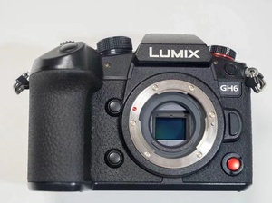 กล้องถ่ายวิดีโอ Panasonic <span class=keywords><strong>GH6</strong></span> มือสอง สำหรับขายส่ง ถ่ายภาพแบบมิเรอร์เลส 4K หน้าจอสัมผัส - Product Image 2