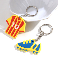 Porte-clés en PVC créatif de style sportif, trophée, pendentif, maillot, baskets, gants, stade, football, cadeau