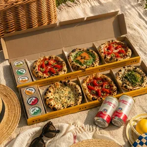 Caja <span class=keywords><strong>de</strong></span> Pizza Triple <span class=keywords><strong>de</strong></span> Cartón Corrugado Personalizada y Única con Compartimentos Múltiples y Separador para Salsas, Ideal para Comida para Llevar - Product Image 2