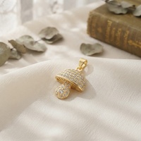 Pendentif Champignon Plaqué Or 14K en Laiton avec Zircon Cubique, Bijou Tendance pour Femme et Fille, Idéal comme Cadeau
