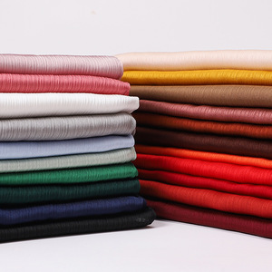 Nouveau Design Vente en Gros Hijab Musulman en Crêpe de Soie Plissé pour Femmes Musulmanes, Écharpes Ethniques Ondulées et Châles - Product Image 4