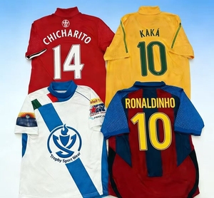 Camisetas de Fútbol Unisex Personalizadas de Estilo Retro Vintage con Diseño de Patchwork, 100% Poliéster, Ligeras, Cuello en V, Estampado Láser, para Otoño - Product Image 1