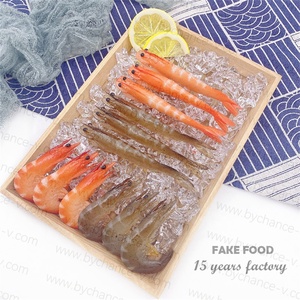 Oggetti di scena dell'esposizione del ristorante dell'hotel modelli di gamberetti cotti in plastica di frutti di mare finti realistici per la decorazione di eventi di festa di natale di Halloween - Product Image 1