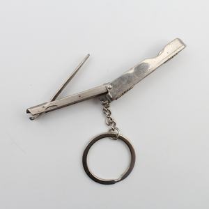 Vente en gros de porte-clés souvenirs touristiques allemands porte-clés 3D en métal gaufré et aluminium porte-clés coupe-ongles promotionnel - Product Image 6