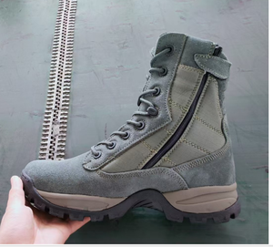 Botas DFS8 personalizadas de cuero vacuno en verde grisáceo y marrón desierto. - Product Image 2