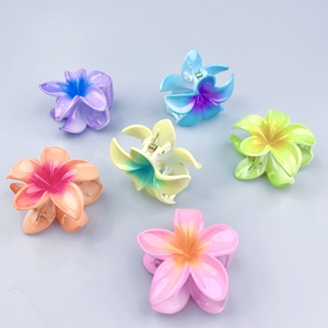 Gran oferta, pinza de plástico de 8CM para el pelo, flor de Plumeria de color caramelo, accesorio transparente y para vacaciones turísticas - Product Image 4