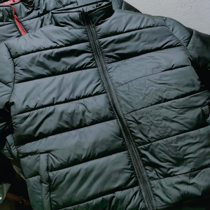 Manteau matelassé lourd à capuche LAYENNE, veste d'hiver en duvet pour homme, veste à capuche zippée en duvet pour homme - Product Image 1