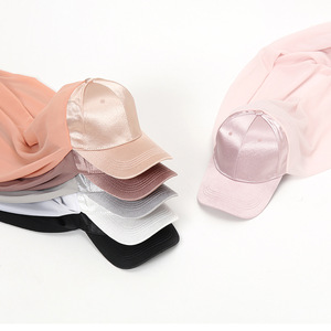 Nouvel arrivage d'hijabs en mousseline de soie de couleur unie ensembles de chapeaux de sport en satin hijab en mousseline de soie long et doux châle avec casquettes de baseball pour femmes musulmanes - Product Image 2