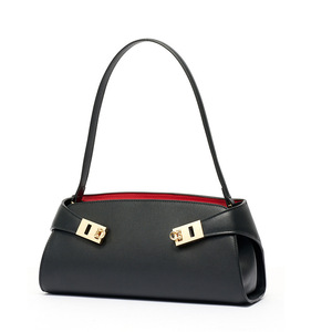 Sac fourre-tout pour femme en cuir véritable avec logo personnalisé, fermeture élégante à fermoir, couleur unie, design tendance, sac à bandoulière de luxe pour femmes - Product Image 3