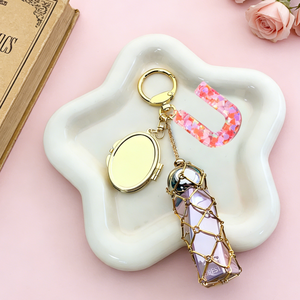 พวงกุญแจสแตนเลสทรงรีดีไซน์สวยหรูทันสมัยพร้อมช่องใส่ลิปสติกหลากสีสัน - Product Image 4