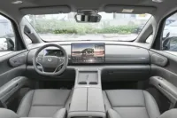 Leapmotor D99 2026, MPV haut de gamme |   700 km BEV / 480 km EREV |   1000V/800V |   1280TOPS |   7 places