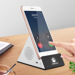 Mini Xách Tay Sạc Không Dây Cho <span class=keywords><strong>Bluetooth</strong></span> Loa 3W Hoạt Động Nhựa Loa RGB Hình Dạng Tam Giác Đứng Cho Nhà Theatre Bột - Product Image 3