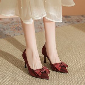 7888D-117 รองเท้าส้นสูงผ้าซาติน ปลายแหลม ส้นเข็ม ประดับโบว์ รองเท้าผู้หญิงแบบเป็นทางการ ส้นสูง 5 ซม.-8 ซม. - Product Image 3