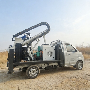 เครื่องเจาะบ่อน้ำแบบติดตั้งบนรถบรรทุกขนาดเล็ก 200 เมตร เครื่องเจาะหลุมบนยานพาหนะสำหรับพื้นที่รกร้างและการเกษตร - Product Image 3