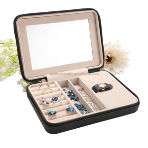 Logo personnalisé en cuir PU organisateur de <span class=keywords><strong>bijoux</strong></span> étui de rangement portable velours petit voyage étui à <span class=keywords><strong>bijoux</strong></span> <span class=keywords><strong>avec</strong></span> <span class=keywords><strong>miroir</strong></span> - Product Image 2