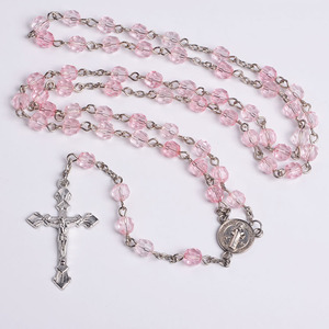 Rosario de cuentas de plástico transparente, blanco y rosa, con medalla de <span class=keywords><strong>San</strong></span> Benito - Product Image 2