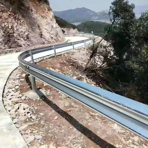 Barandilla de Seguridad para Tráfico, Barrera de Seguridad para Carreteras, Barandas de Acero en Forma de <span class=keywords><strong>W</strong></span>, <span class=keywords><strong>Q235</strong></span>, Alta Intensidad, Reflectante Prismática, Anti-Impactos, Galvanizada en Caliente - Product Image 6