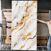 Panneau mural SPC moderne, panneau mural en PVC imitation marbre, plaque de marbre brillante imperméable aux UV pour la décoration murale intérieure