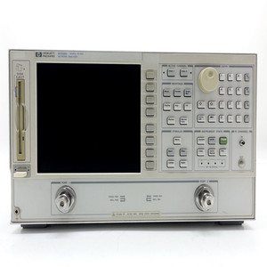 Venta Directa de Fábrica, Analizador de Redes de Microondas Keysight (Agilent) 8722D de 50MHz a 40GHz - Product Image 1