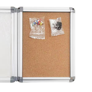 Caja Exterior con Cerradura para Tablero de Mensajes con Lámina de Corcho - Product Image 1