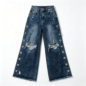 Jean déchiré taille haute à jambe large pour <span class=keywords><strong>femme</strong></span> avec œillets dorés et délavage acide intense - Product Image 1