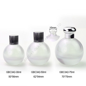 <span class=keywords><strong>Flacon</strong></span> de <span class=keywords><strong>parfum</strong></span> rond <span class=keywords><strong>vide</strong></span> personnalisé en gros, 50 ml, rechargeable, blanc nacré, <span class=keywords><strong>flacon</strong></span> de <span class=keywords><strong>parfum</strong></span> de luxe <span class=keywords><strong>avec</strong></span> boîte - Product Image 6