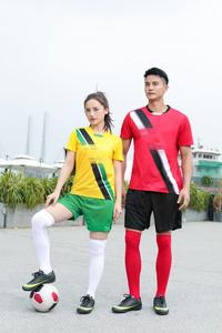 Maillot de football en sublimation intégrale en stock d'usine, T-shirt de club, séchage rapide, qualité thaïlandaise, uniformes de club, maillot de sport personnalisé - Product Image 3