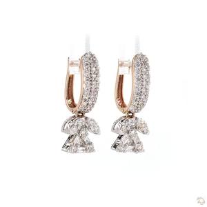 Elegantes Pendientes de Diamantes en Oro para Mujer, Joyería Fina de Diseñador, Colección de Moda Premium - Product Image 5