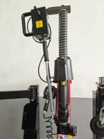 Démonte-pneus automatique sans levier Runche TC-53 avec pince centrale, pour pneus jusqu'à 28 pouces, diamètre de roue max. 1040 mm, force de démontage de la goupille 2800 kg