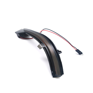 ไฟเลี้ยวกระจกมองข้างแบบรมดำ LED สำหรับ X3 G01 X4 G02 X5 G05 X7 G07 สีเหลืองอำพัน - Product Image 3
