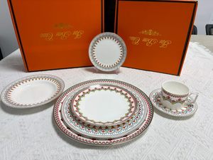 Service de vaisselle vintage en porcelaine fine à motifs floraux, 4 tailles assorties, assiettes en céramique, coffret cadeau, logo personnalisé, vaisselle de luxe - Product Image 2