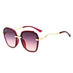 Lunettes de soleil légères pour femmes, lunettes de soleil polarisées à la mode pour femmes - Product Image 5