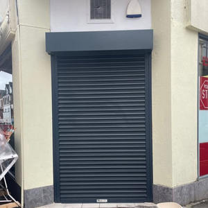 Porte de sécurité électrique moderne en alliage d'<span class=keywords><strong>aluminium</strong></span> à enroulement - Durable, écologique, facile à nettoyer pour usage commercial et résidentiel - Product Image 6