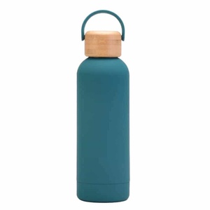 Nouvelle Bouteille d'Eau Isotherme en Acier Inoxydable 304 de 750 ml avec Couvercle en Bois de Bambou, Isolation Thermique 6-12 Heures, Design Minimaliste 2026 - Product Image 6