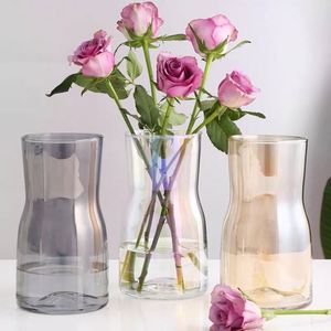 Jarrón Alto de Vidrio Transparente para Decoración del Hogar y Bodas - Product Image 3